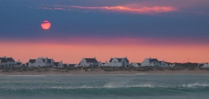 Zuidste Huisie Fisherman'S Cottage Struisbaai Exterior photo